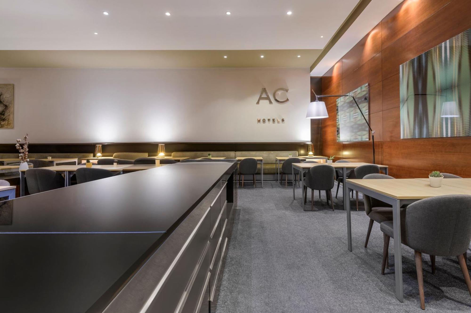 AC Hotel Alcalá de Henares by Marriott Exterior foto